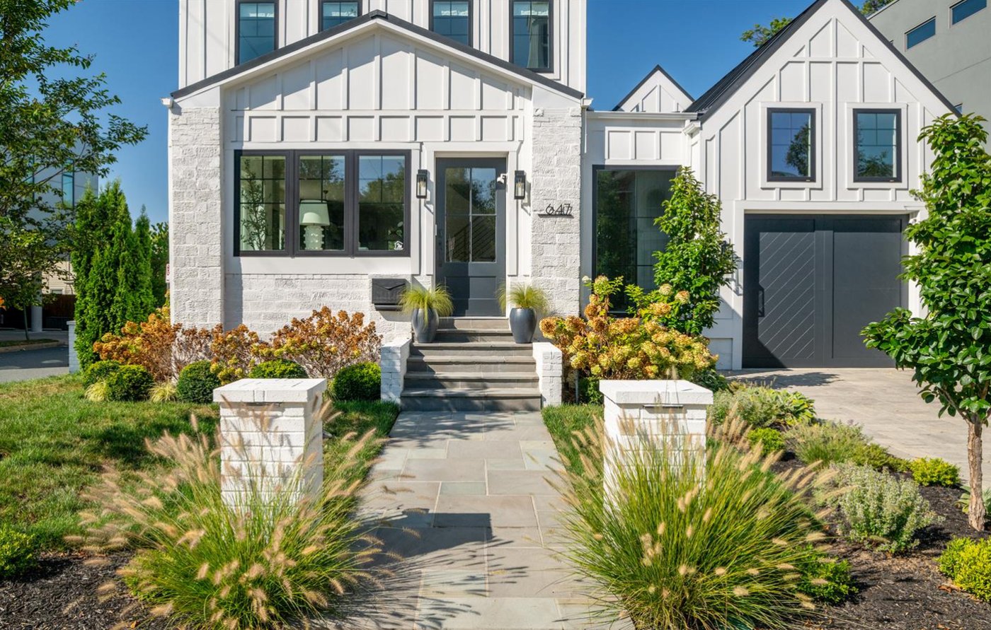 Custom home entry and landscaping — Nuwave Construction